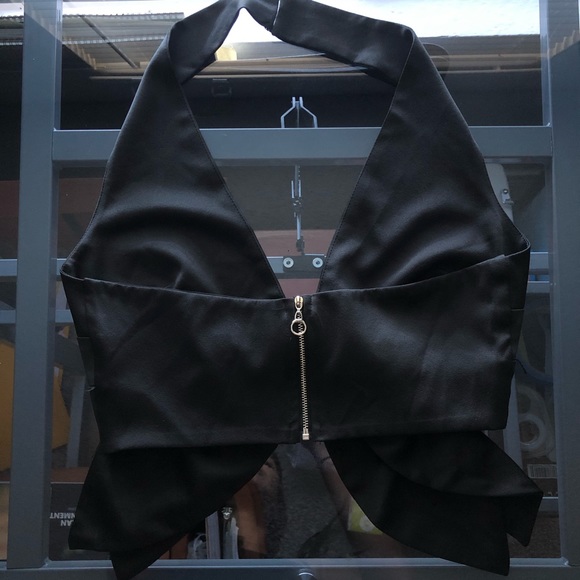 Missguided formal bow crop top, never been worn - Picture 3 of 7